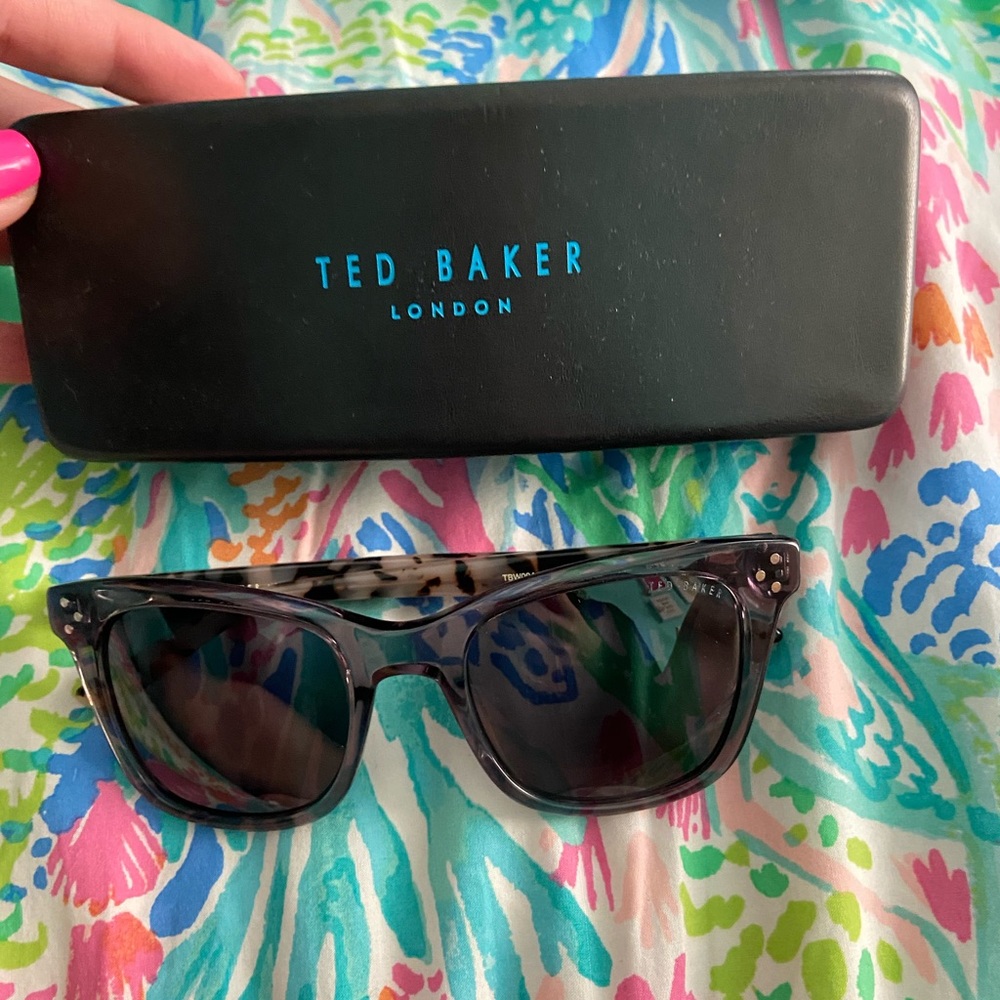 Brand new sunglasses